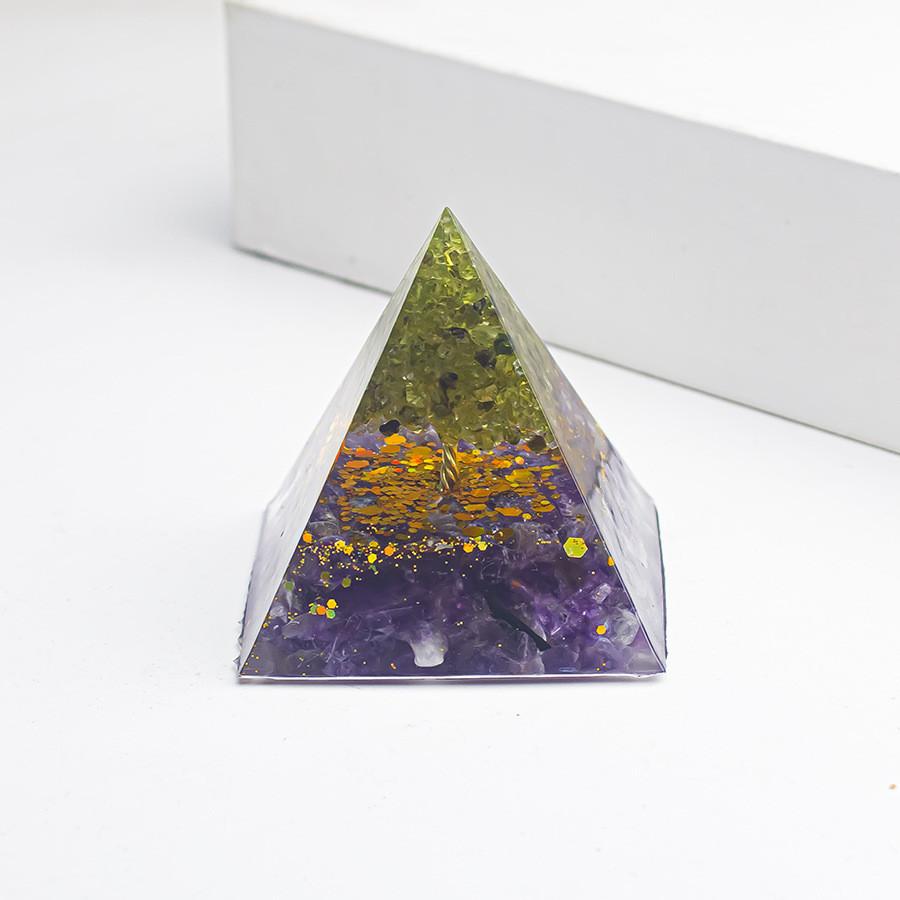 Natural Crystal Quartz Geometric Pyramid Decor For Home And Car Interior