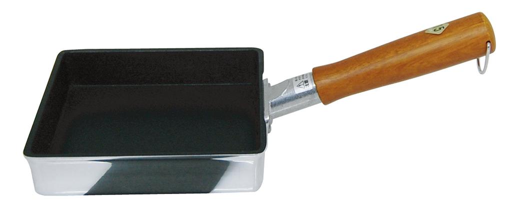 Urushiyama Metal Industry Tamagoyaki Pan 15cm Handcrafted by skilled made of cast in the metalworking professional for gas stoves Teflon Platinum Plus