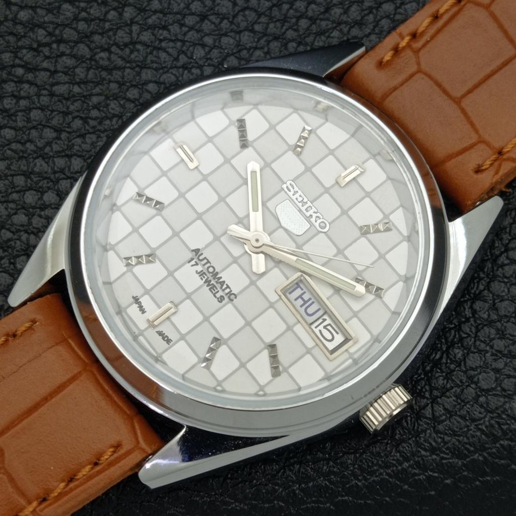 REFURBISHED SEIKO 5 AUTOMATIC MENS WATCH JAPAN MADE WHITE DIAL CUSTOM A440078-2 QV90-a440078