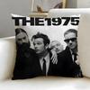 Klassische Band The 1975 Kissenbezug Weich Leicht zu Waschen Kissenhülle Vielseitig für Sofa Bett Reisen und Büro