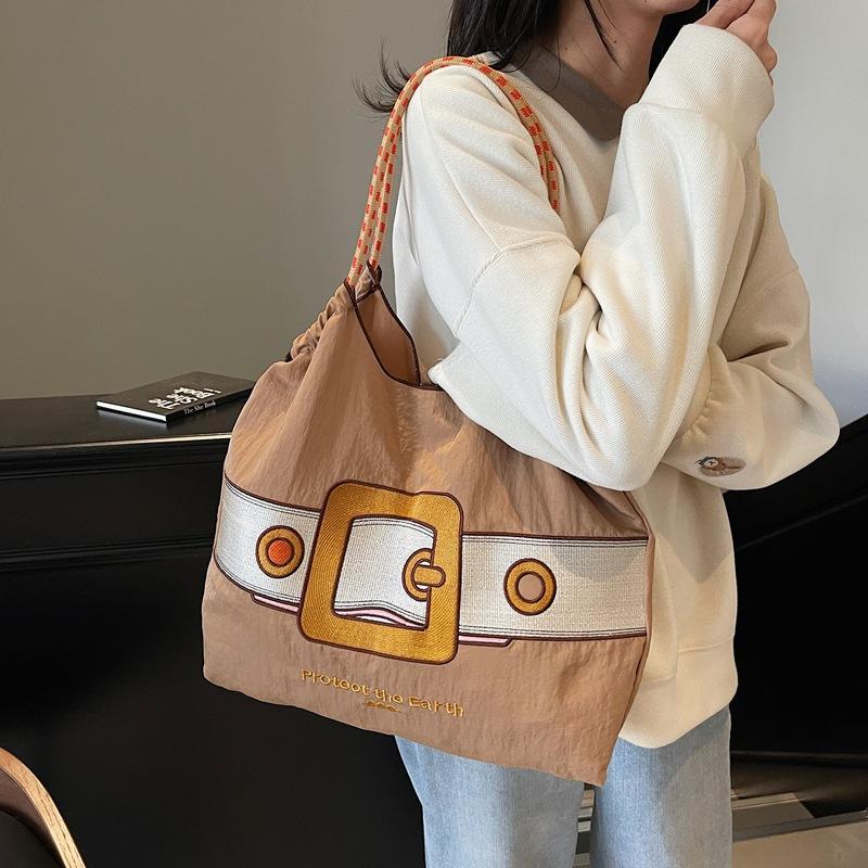 

2025 новая тканевая сумка-тоут большой вместимости, универсальная, модный тренд, изысканная сумка 37*7*36 хаки