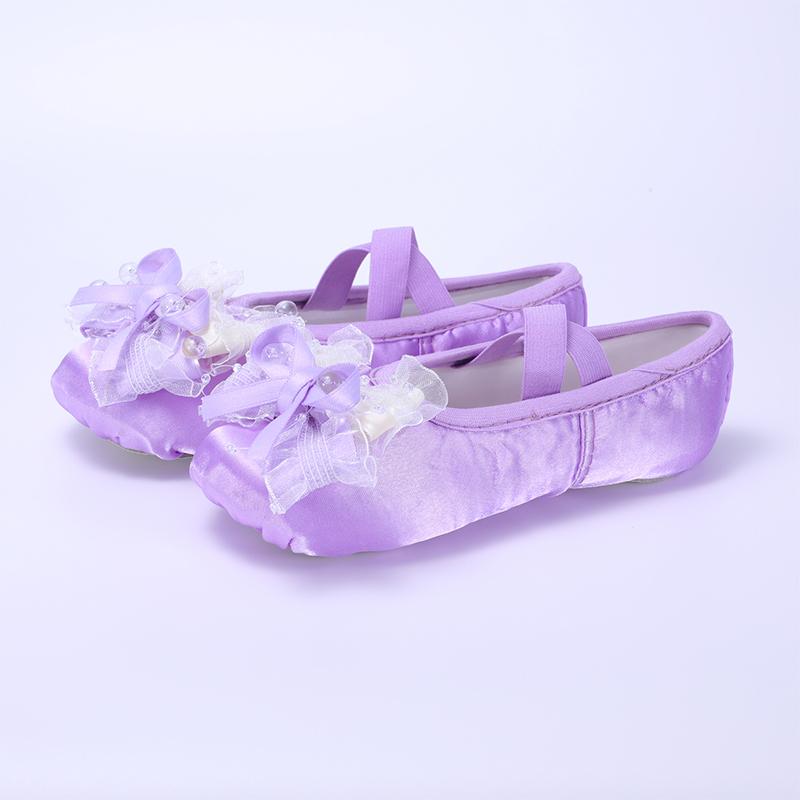 Girls Dance Shoes Soft-Soled Practice Shoes Satin Ballet Shoes Baby Dancing Shoes Cute Stage Performance Cat Claw Shoes