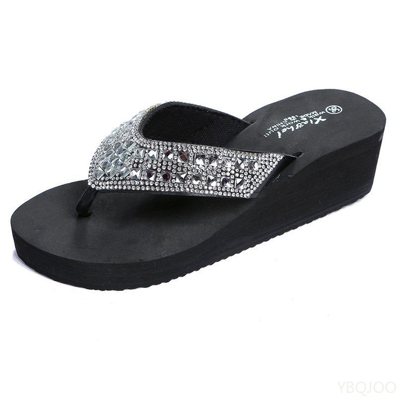 2026 Summer Fashionable Versatile Beach Slippers Women'S Elegant Minimalist Flip Flops Casual Comfortable Wedges Women Sandals