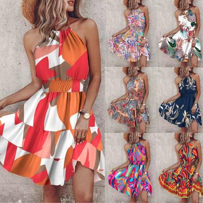 Vestido de praia de verão com estampa floral, gola halter, ombro de fora, sem mangas, linha A, bainha solta, elástico, cintura apertada, patchwork, costas nuas, minivestido de férias