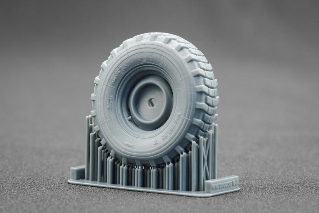 Unimog 404 R20 X V2 Wheel Set for AK and Revell Plastic Model Kits SCXWM35023S Scale-X 1/35 11.0 Weight-Deforming (5-Piece Set) ICM, Interactive,