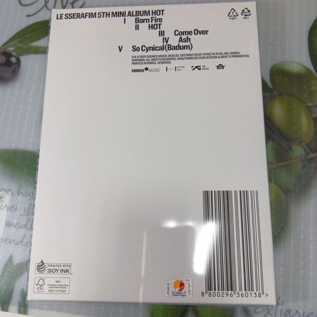 [USED] Le sserafim Promotional Album Not for Sale Signed Le sserafim HOT