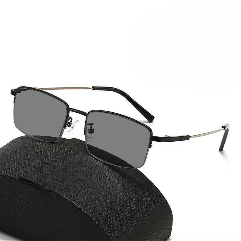 Memory Titanium Alloy Sun Transition Photochromic Progressive Reading Glasses Men Anti-blue Light Multifocal Presbyopia Glasses