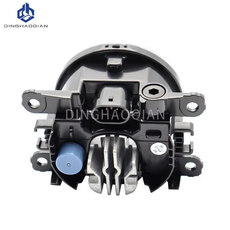 LED Fog light DRL Daytime Running Light 12V H11 For Mitsubishi Pajero 4/IV V8_W V9_W 2007-2015 Front Bumper Fog Light Fog Lamp