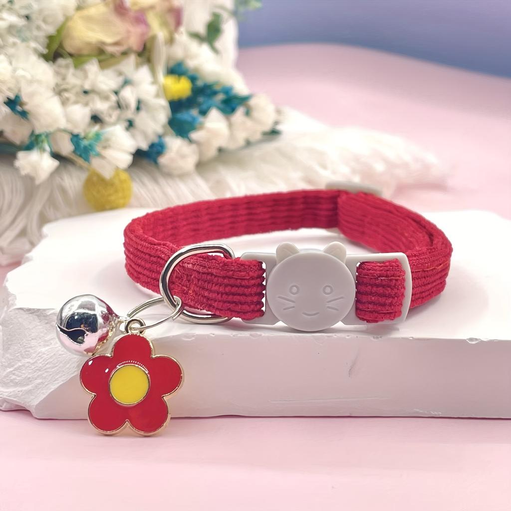 High-value Cat Collar  Flower Pendant Pet Collar Adjustable Safety Buckle Anti-suffocation