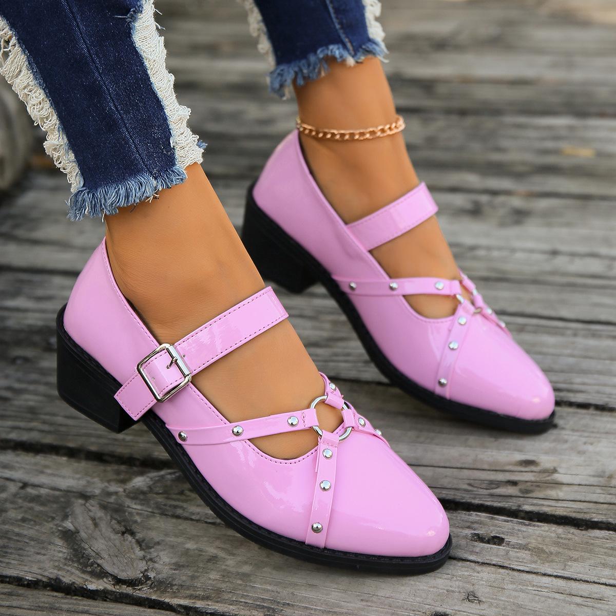 

Весенние новые туфли с заостренной пряжкой на ремне и мелким носком, туфли из искусственной кожи, лакированные туфли в стиле панк на толстом каблуке среднего размера, женские туфли Мэри Джейн 36 розовый