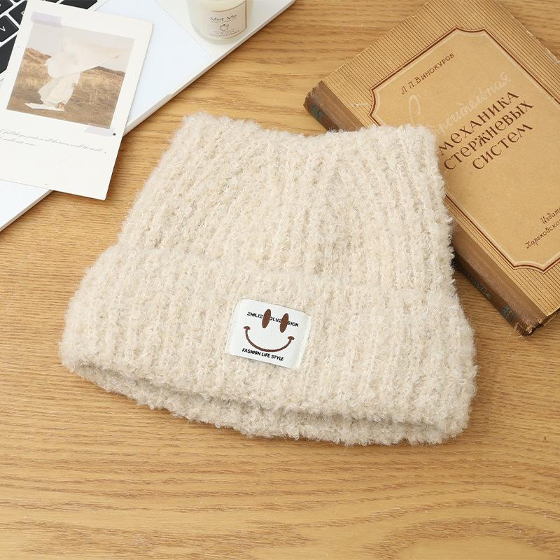 Autumn and Winter Hats Women's Cat Ears Cute Smiley Face Plush Thermal Hat Ear Protector Versatile Knitted Wool Hat