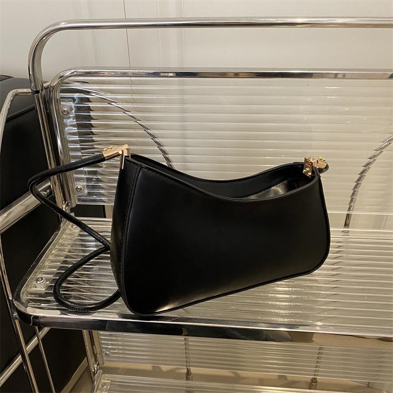 Simple Texture Fashionable Small Bag Women's Simple Popular Underarm Bag Spring and Summer Casual Versatile Tide Shoulder Bag