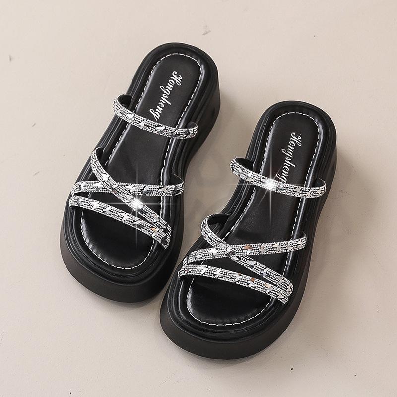 

2025 лето новые шлепанцы на толстой подошве с бриллиантами, модные шлепанцы для интернет-знаменитостей, увеличивающие рост, маленькие крутые шлепанцы 40 чёрный