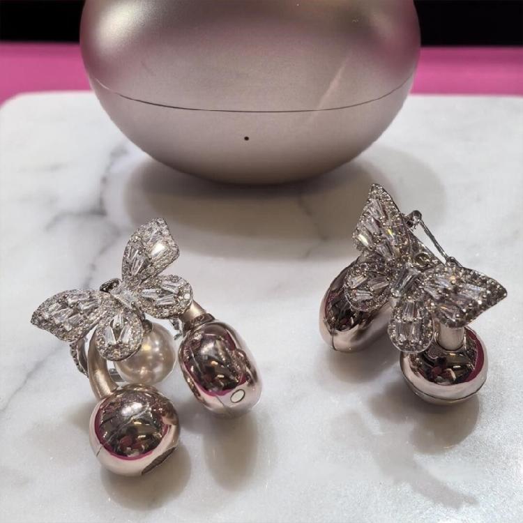 Versatilitys Butterfly Ear Clip Earphone Decorations Easy Installation Ideal For Fashion Creators Customs Designs Jewelry