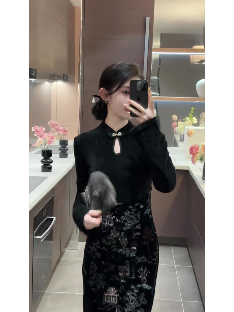 Black Velvet Cheongsam Dress for Women - Young, Trendy Autumn/Winter Style