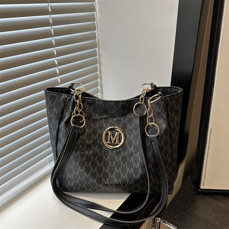 Retro Large Capacity Women’s Underarm Shoulder Bag - 2025 Summer Trend Commuting Tote Handbag