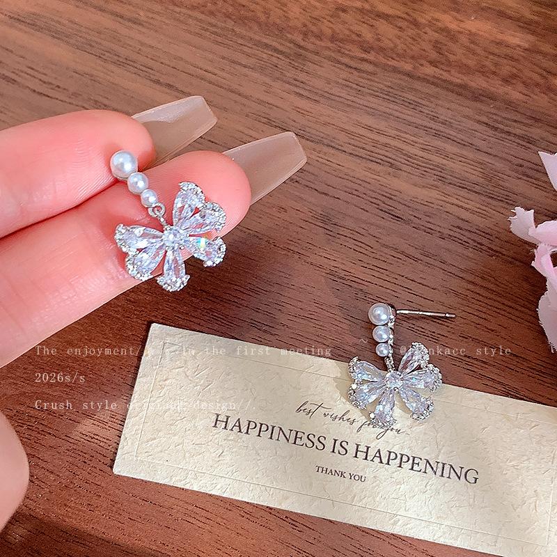 High-end niche zircon bow pearl earrings women's light luxury high-end temperament earrings unique beautiful ear jewelry