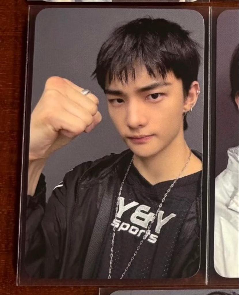 [USED] straykids Hyunjin KARMA fans Gachara Kidro exclusive trading card