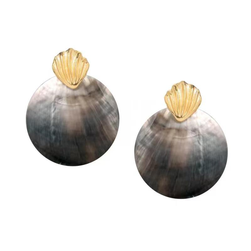 

Элегантный легкий черно-белый набор серег и ожерелья из перламутра - Повседневная роскошь для отпуска