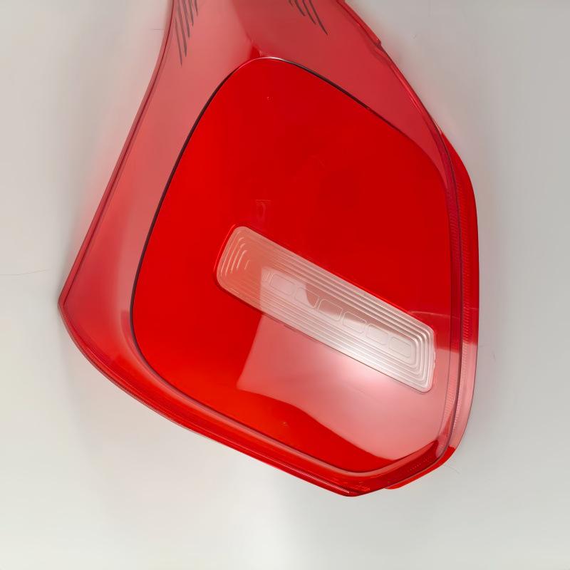 18-24 Suzuki SWIFT Rote Transparente Rückleuchtenabdeckung / Gehäuse