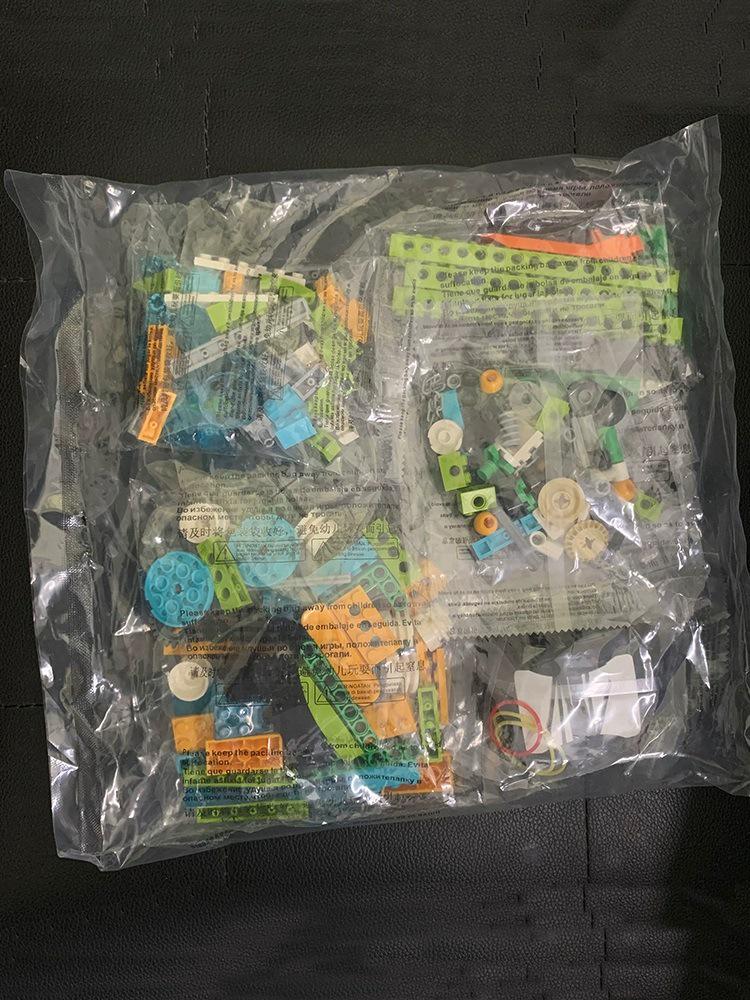 

Совместим с набором для робототехники LEGO WeDo 2.0 для STEAM-классов и клубов