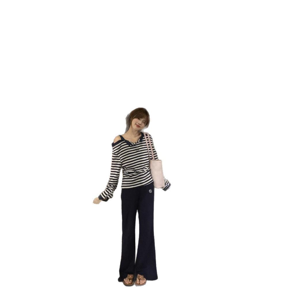 Korean striped fake two-piece one-word shoulder long-sleeved t-shirt women's autumn 2026 new loose lazy sweet hottie top