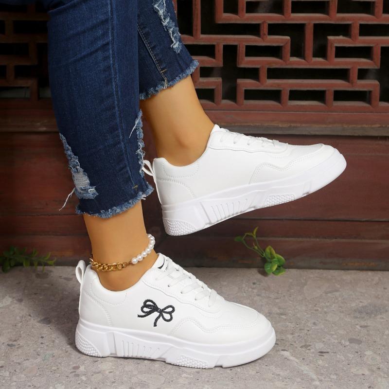 Chaussures pour femmes 2024 à lacets Chaussures vulcanisées pour femmes Grande taille Baskets pour femmes Broderie nœud papillon Bout rond Chaussures décontractées pour femmes