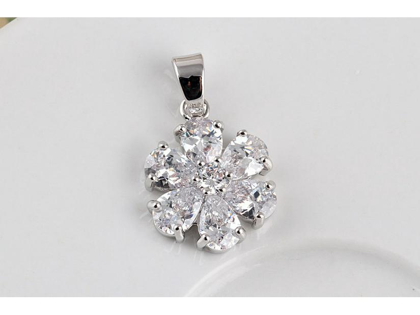 

Красочное ожерелье с подвеской в виде цветка, инкрустированное кристаллами циркония ААА