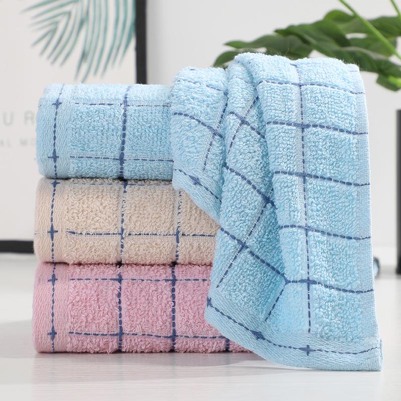 Plaid Cotton-Polyester Hand Towel - Soft, Absorbent, Ideal for Home & Hotel Use