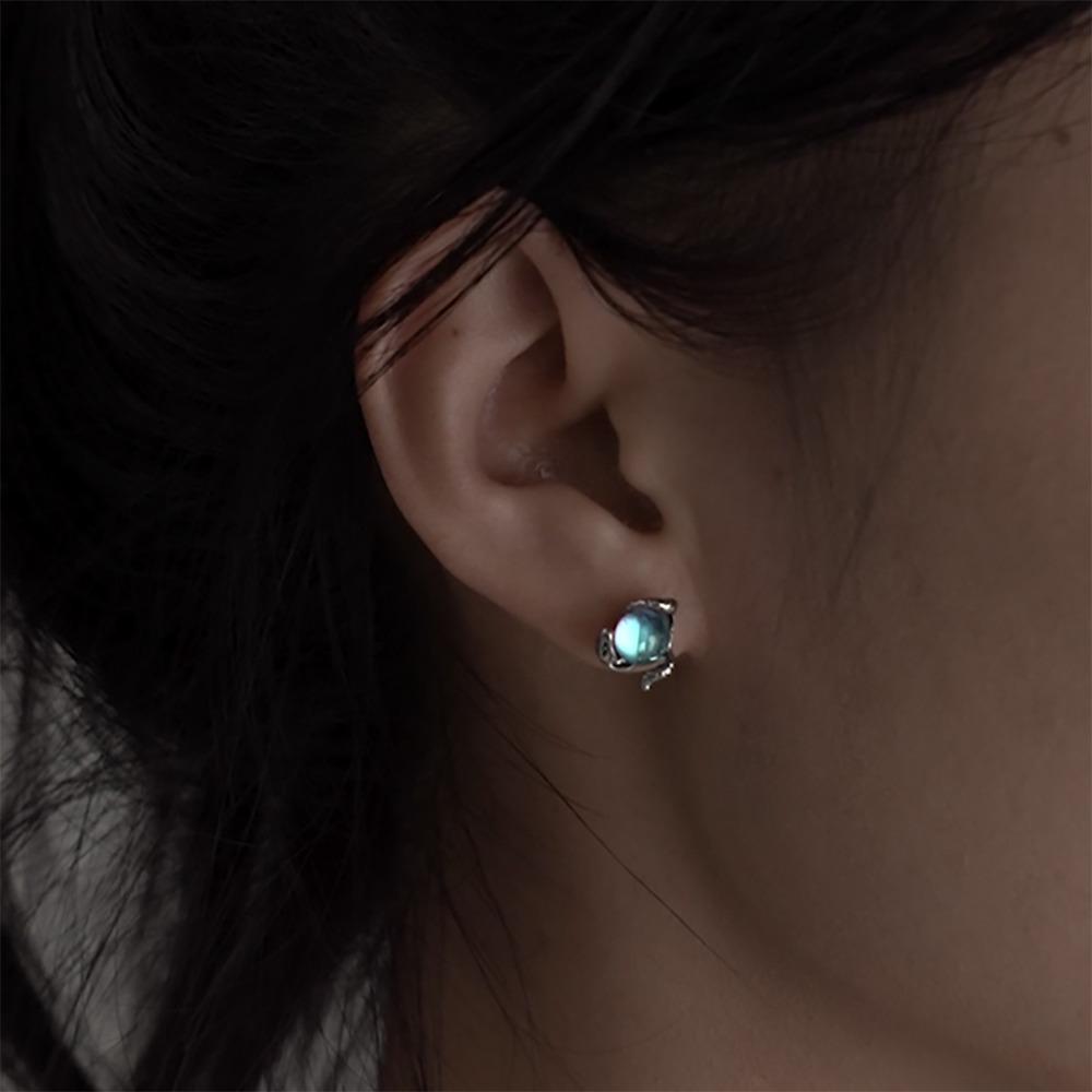 Punk Crystal Magnetic Ear Stud Korean Style Men Ear Cuffs Stylish Non Piercing Jewelry  Party