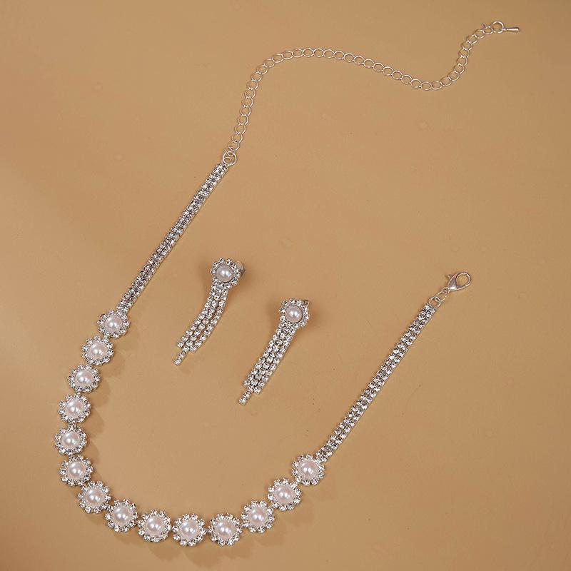 

Pearl Flower Necklace Earring Set Simple Everything Choker Clavicle Chain Earring Set