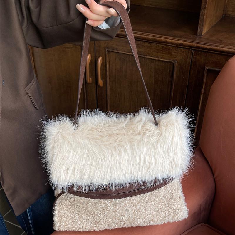 Luxury Fur Tote Bags for Women Fluffy Soft Plush Shoulder Bag 2025 Designer Handbags and Purses Autumn Winter Bucket Shopper New