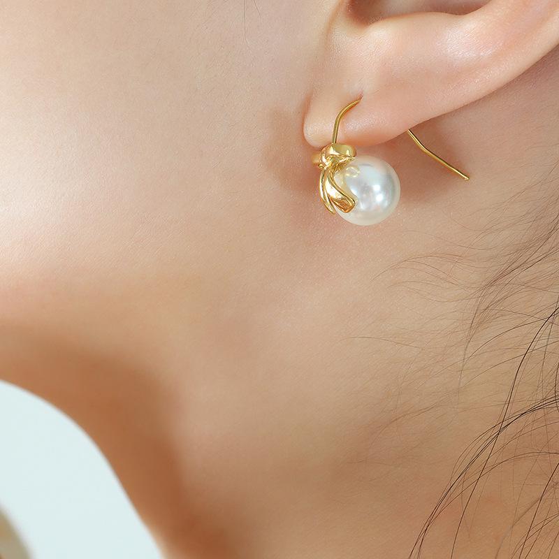 Marka French Imitation Pearl Bow Earrings & 18K Gold Necklace Jewelry Set