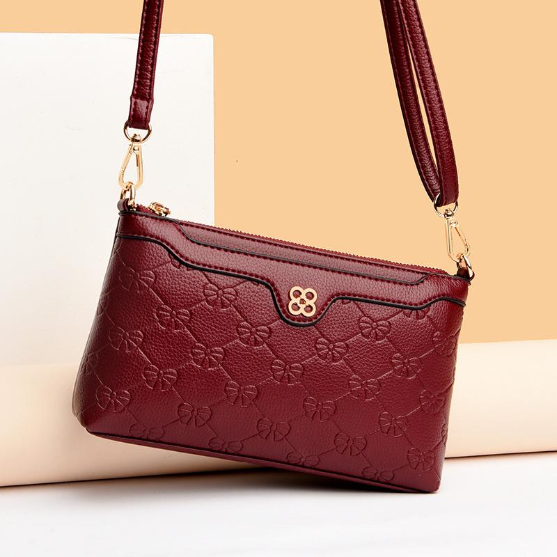 Small bag women's 2025 new summer light clutch bag women's mobile phone change bag textured soft-sided messenger bag