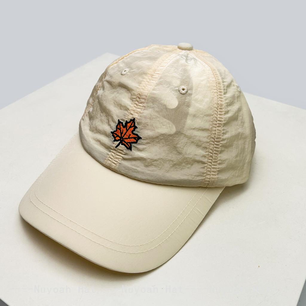 New Unisex Quick Drying Korean Embroidered Maple Leaf Baseball Hats Sunshade Simple Breathable Peaked Caps Versatile Fashion Ins