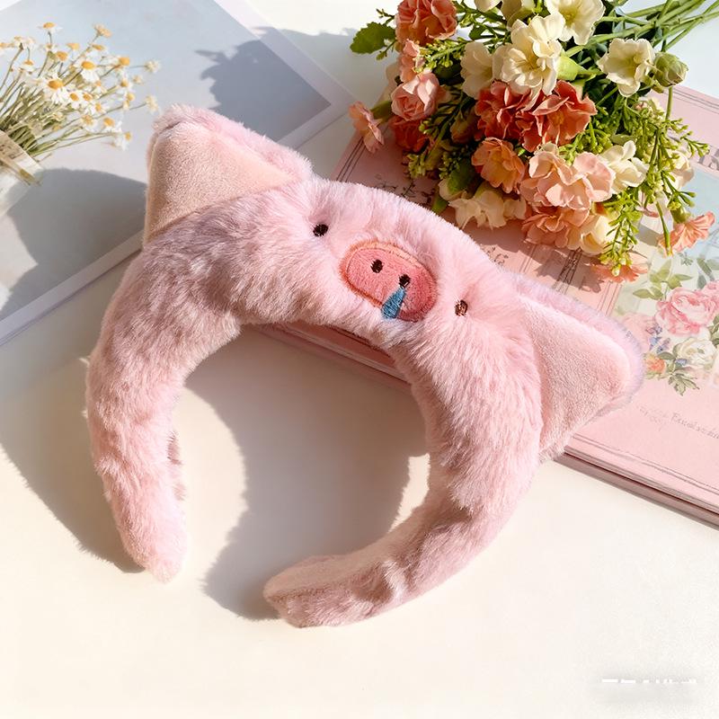 

Little Pig Huhu Cute Pink Plush Headband: Perfect for Women s Face Washing, Makeup, and Hair Styling - Ideal for Autumn/Winter Hair Accessories