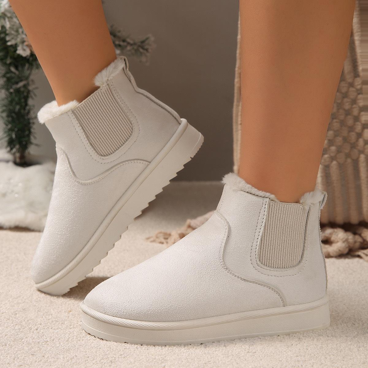 

Женские зимние ботинки 2025 новые утолщенные и бархатные больших размеров зимние модные теплые короткие ботинки на одной педали хлопковые туфли женские бархатная кожа 40 белый