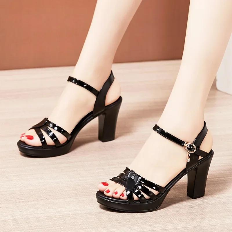 Small Size 32-43 Elegant Block High Heels Sandals Patent Leather 2025 Summer Women's Thick Platform Shoes for Dress Wedding