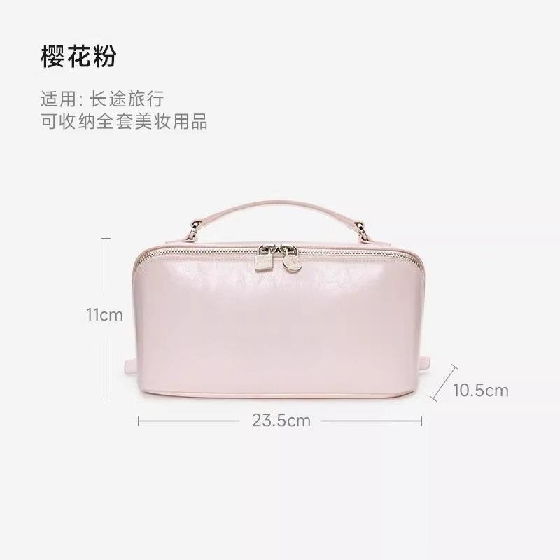 Women's makeup organizer bag2026New portable, large-capacity, compartmentalized makeup bag, travel toiletry bag, and cosmetic organizer