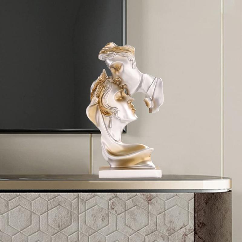 Creative Kissing Couple Statue Resin Kissing Lover Statue Sculpture Office Modern Art Character Table Decoration