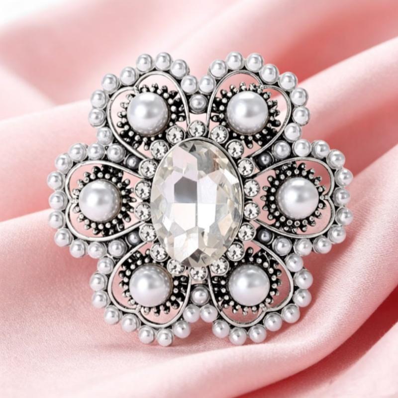 Baroque Style Brooches for Women with Rhinestones Pearls Unisex Design for Elegant or Formal Attire