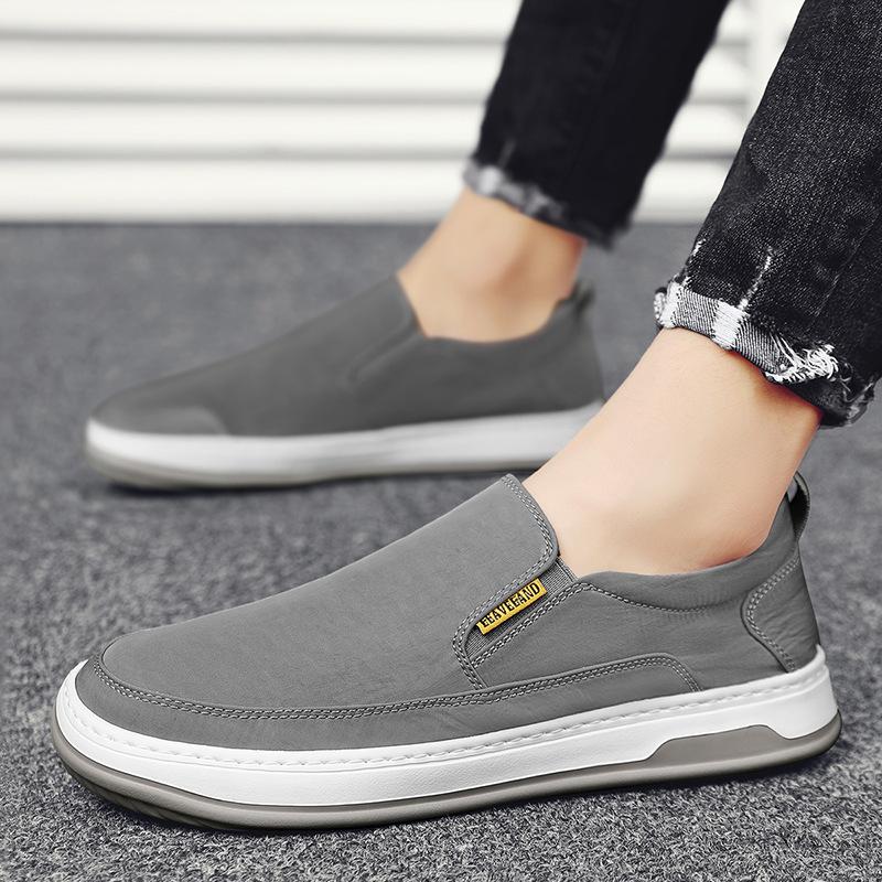 Old Beijing Cloth Shoes Men's Spring and Autumn 2025 New Summer Breathable Casual Canvas Board Shoes One Pedal Lazy Tide Shoes