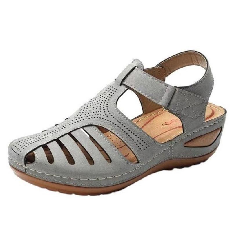 20 summer new retro women's sandals, thread hole shoes, anti-slip large size round toe wedge comfortable sandals women