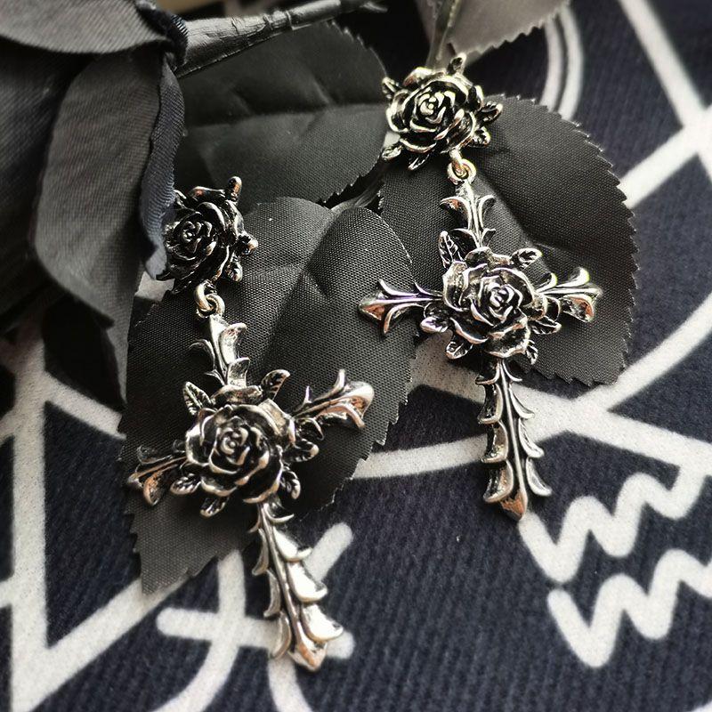 

European and American Style Simple Personality Metal Alloy Earrings Female Hot Sale New Earrings Exaggerated Wild Thorns Rose Earrings Default