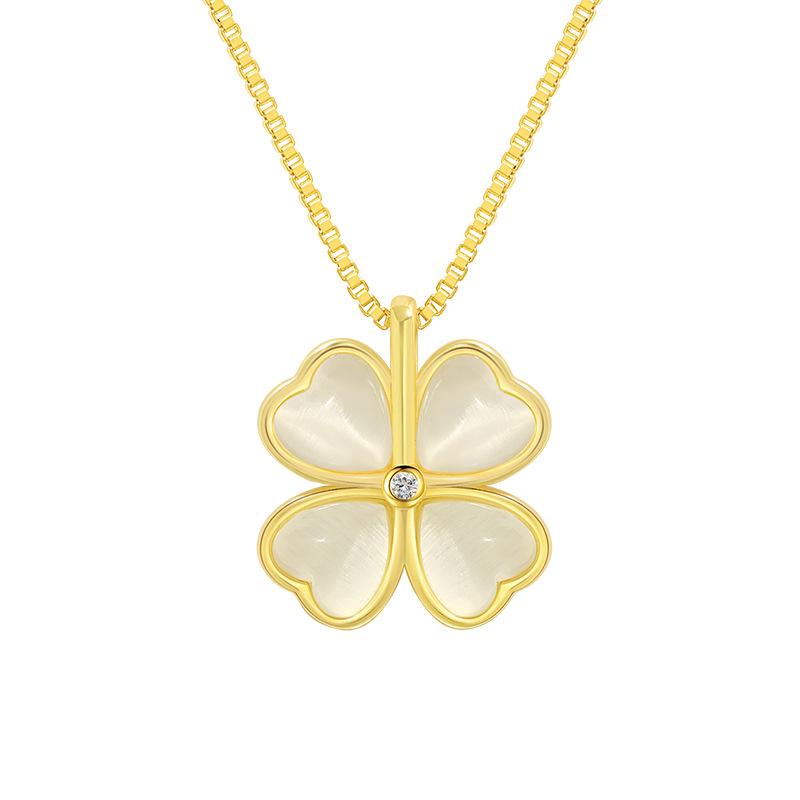 Small Heart Three-Dimensional Petal Pendant Necklace, High-End Design Sense Lucky Chalcedony Four-Leaf Clover Necklace