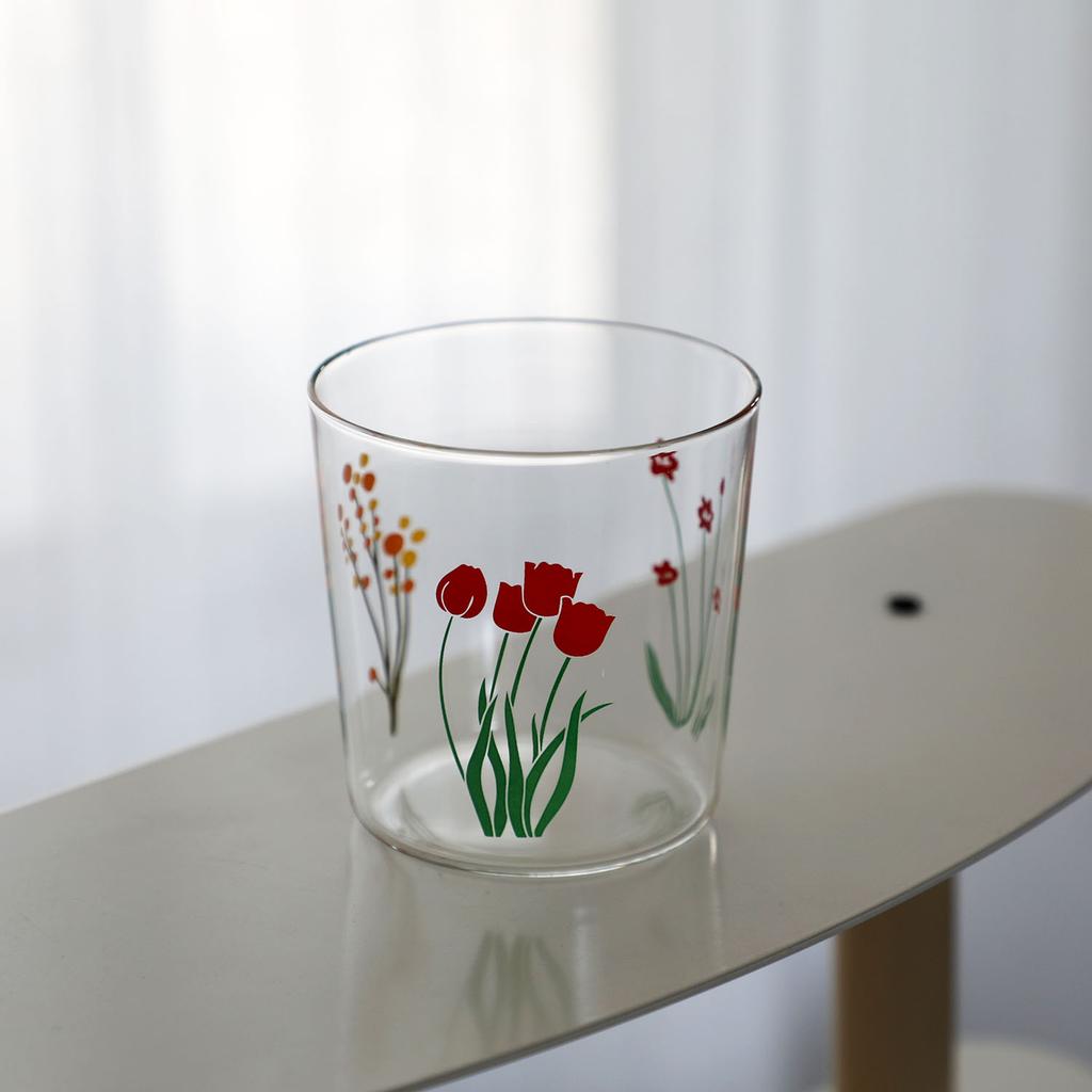 Simple glass cup, Japanese style creative casual cup, high borosilicate glass floral glass cup, milk cup, ins wind cup