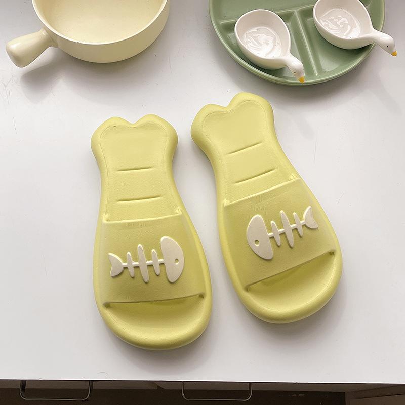 

2025 новые домашние милые мультяшные мягкие тапочки-рыбки для девочек маленькие рыбки не воняют летние сандалии eva для женщин 40-41 зелёный