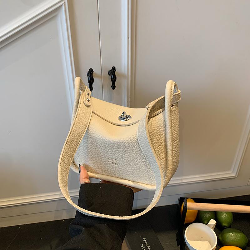 

Premium small bag women s new summer fashion messenger bag shoulder armpit small square bag