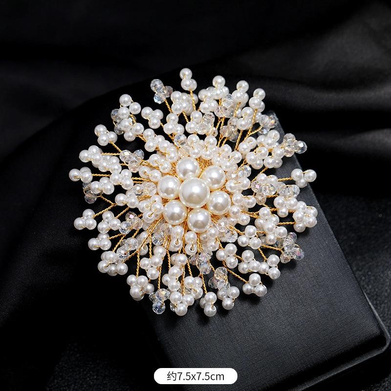 Elegantes Temperament Luxus Imitationsperlen Brosche Damenmode vielseitige Schneeflocken Anstecknadel hochwertig atmosphärisch Korsage Mantelzubehör