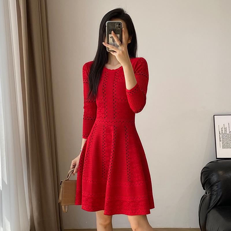 

Вязаное платье в стиле ретро, весна 2025, европейский, миниатюрный, роскошный, для женщин Small красный